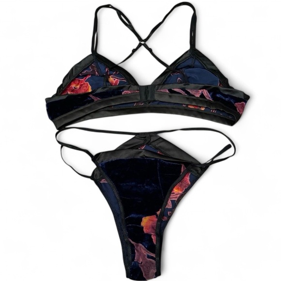 Navy Blue Floral Crushed Velvet Lingerie Set - Picture 9 of 10